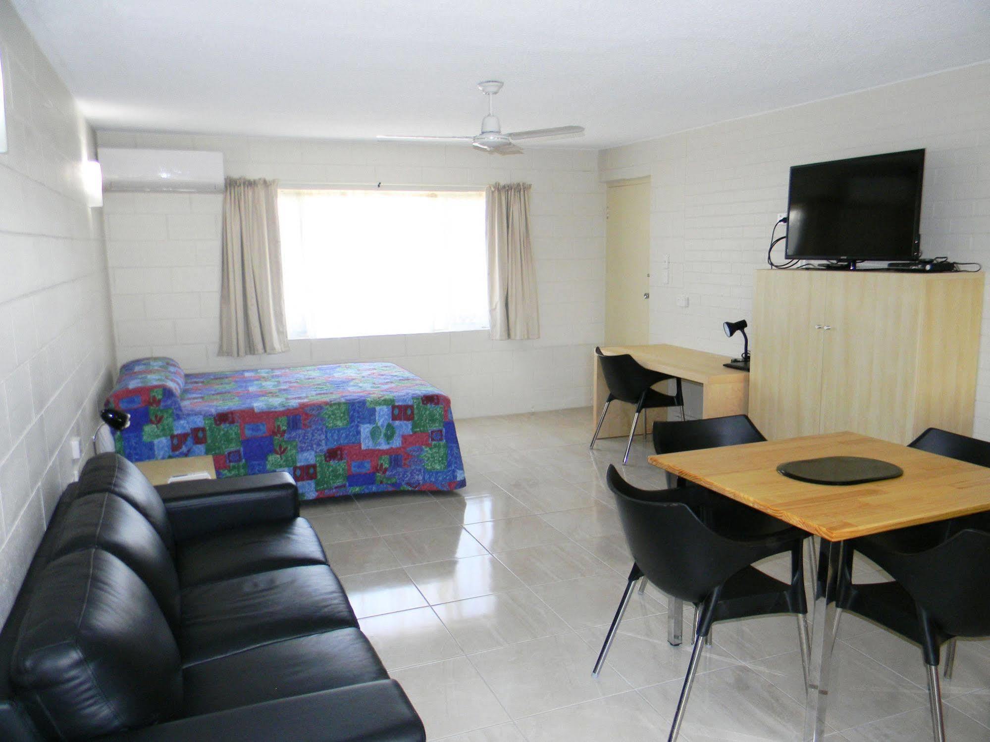 Rover Holiday Units Mackay Esterno foto