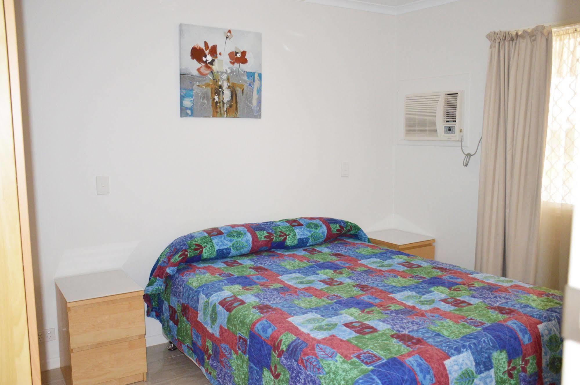 Rover Holiday Units Mackay Esterno foto