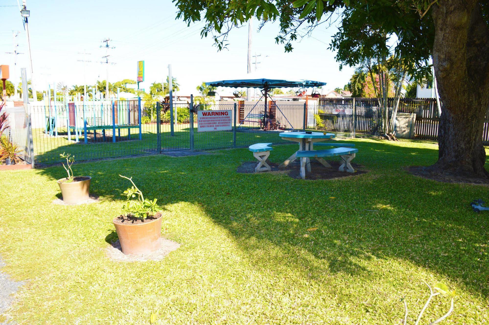 Rover Holiday Units Mackay Esterno foto